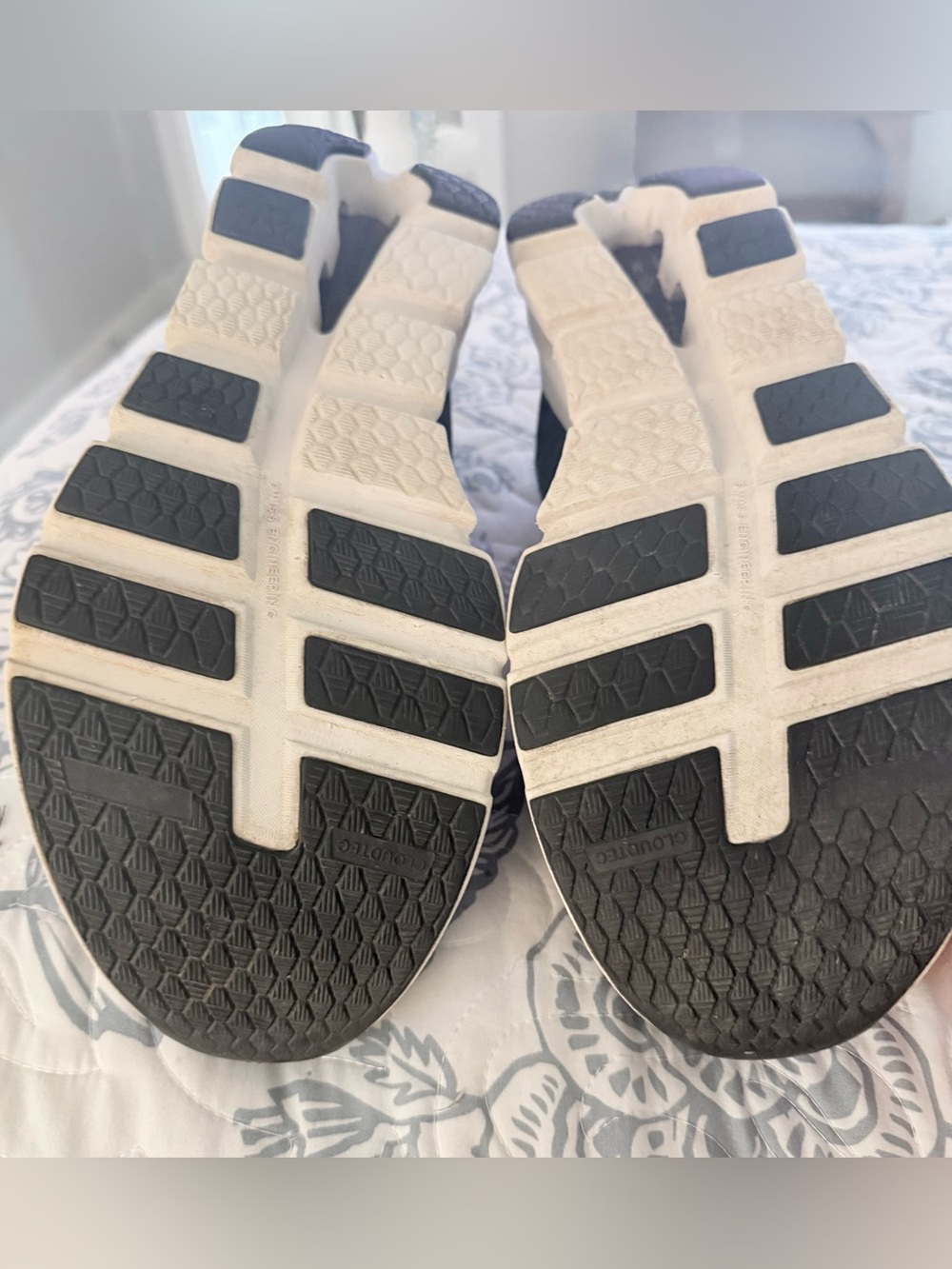 Excellent Condition! Men’s On Cloudrunner 2-Size 11 - Picture 8 of 10